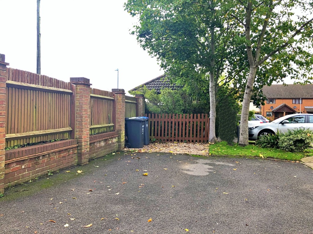  Edward Knight Estate Agents