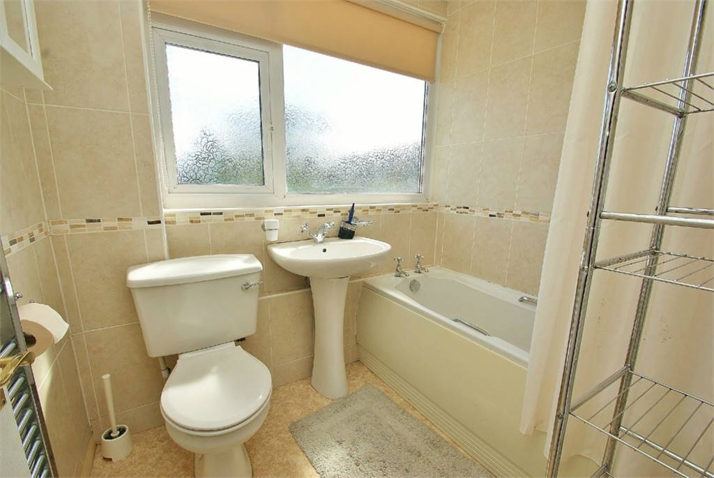 Epsom Road, RUGBY, Warwickshire Edward Knight Estate Agents