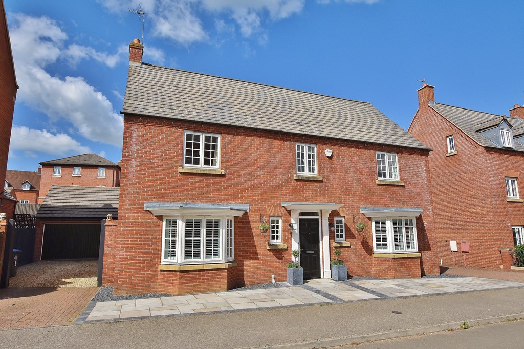 Lancut Hill, Coton Park, Rugby Edward Knight Estate Agents