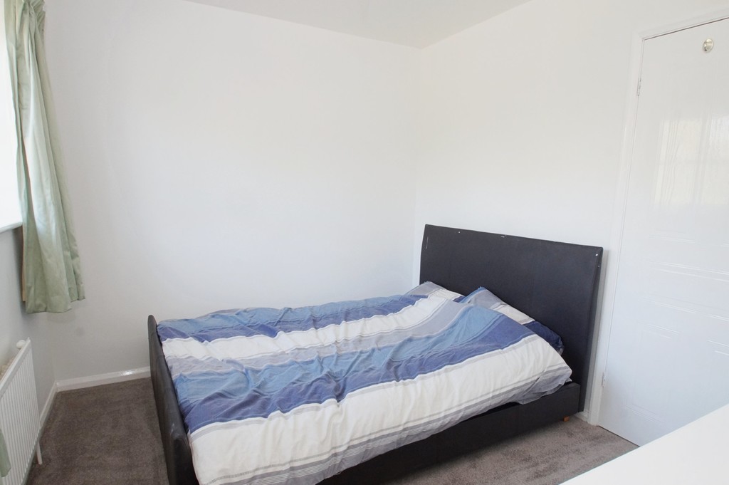 Naseby Drive, Lang Farm, Daventry Edward Knight Estate Agents