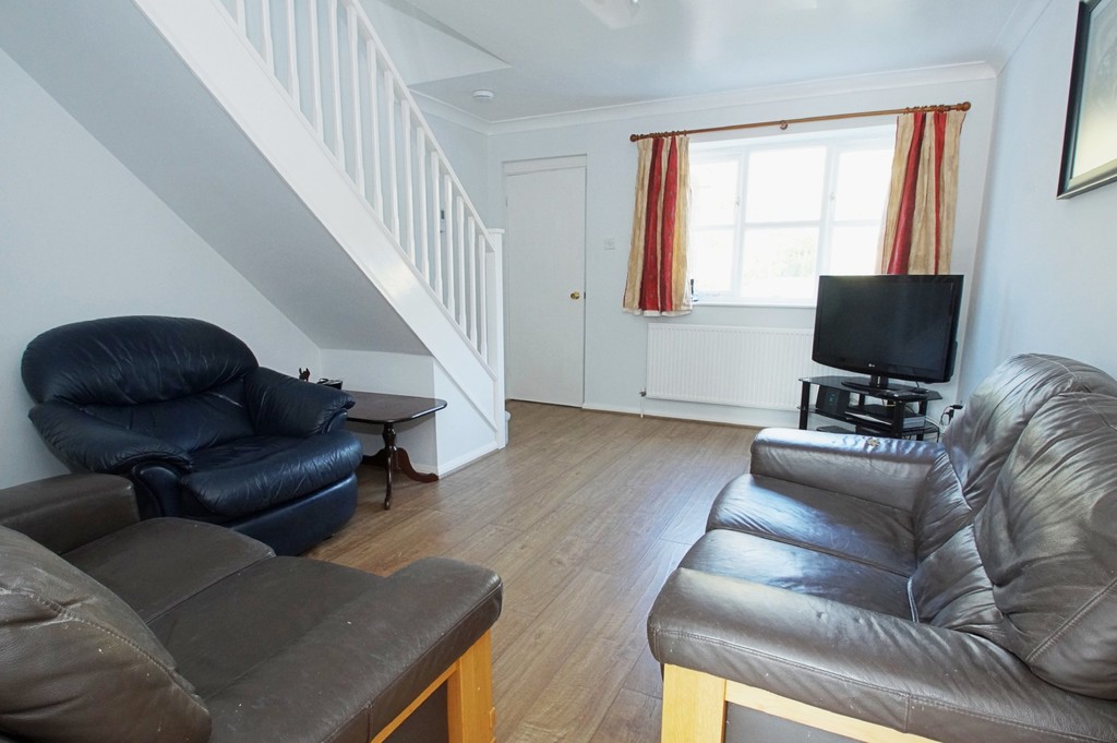 Naseby Drive, Lang Farm, Daventry Edward Knight Estate Agents