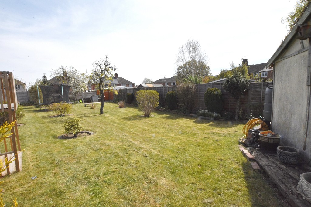 Shenstone Avenue, Hillmorton Edward Knight Estate Agents