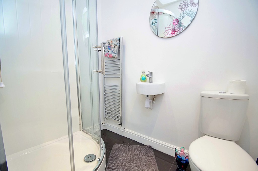 Shenstone Avenue, Rugby Edward Knight Estate Agents