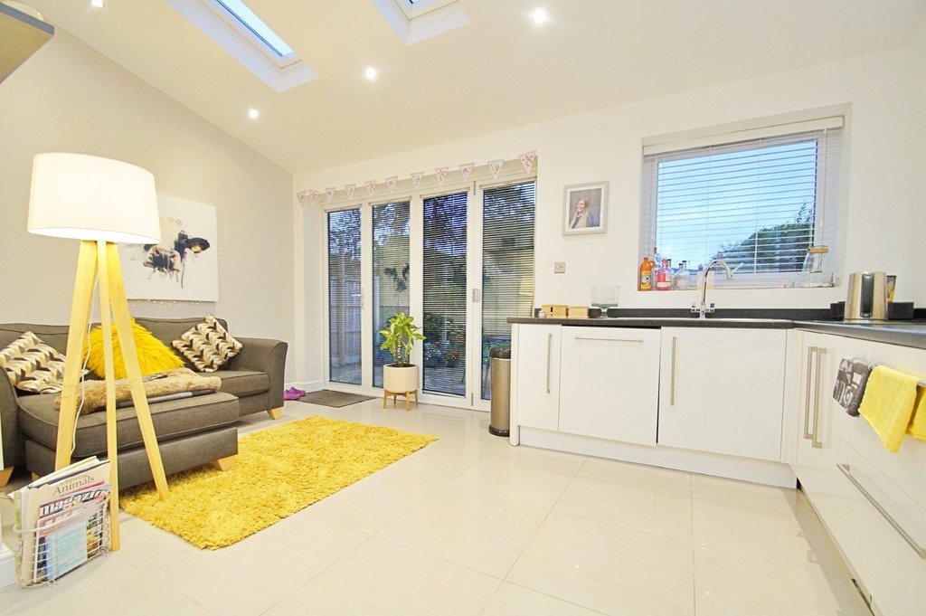 Shenstone Avenue, Rugby Edward Knight Estate Agents