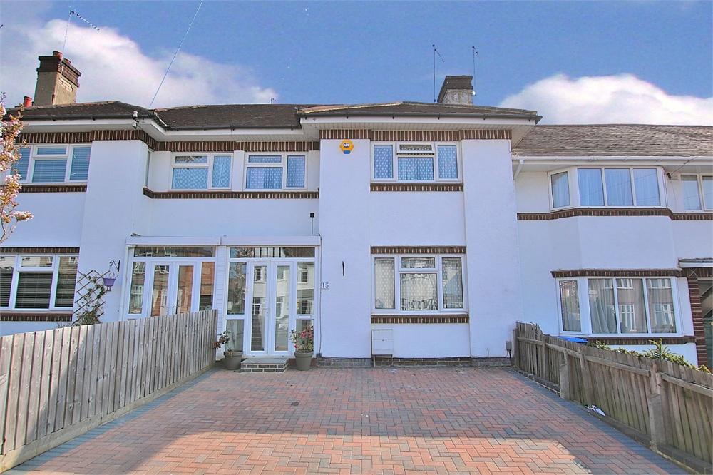 Pinewood Road, Spinney Hill, Northampton Edward Knight Estate Agents