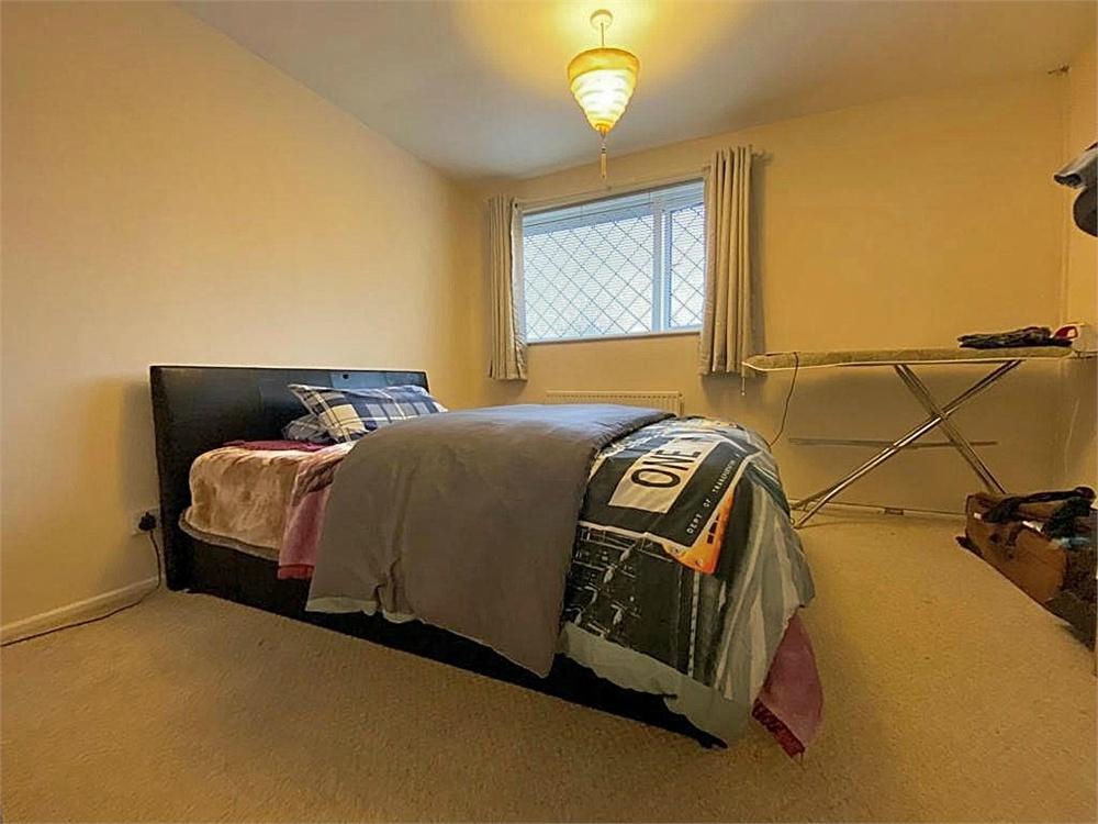 Manorfield Close, Northampton Edward Knight Estate Agents