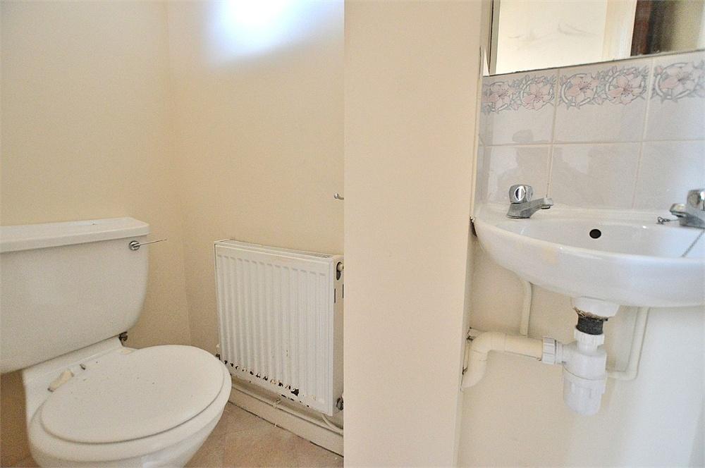 Woodpecker Way, East Hunsbury, Northampton Edward Knight Estate Agents