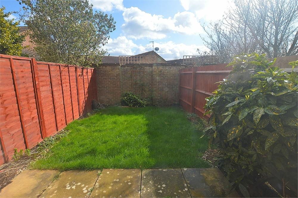 Woodpecker Way, East Hunsbury, Northampton Edward Knight Estate Agents