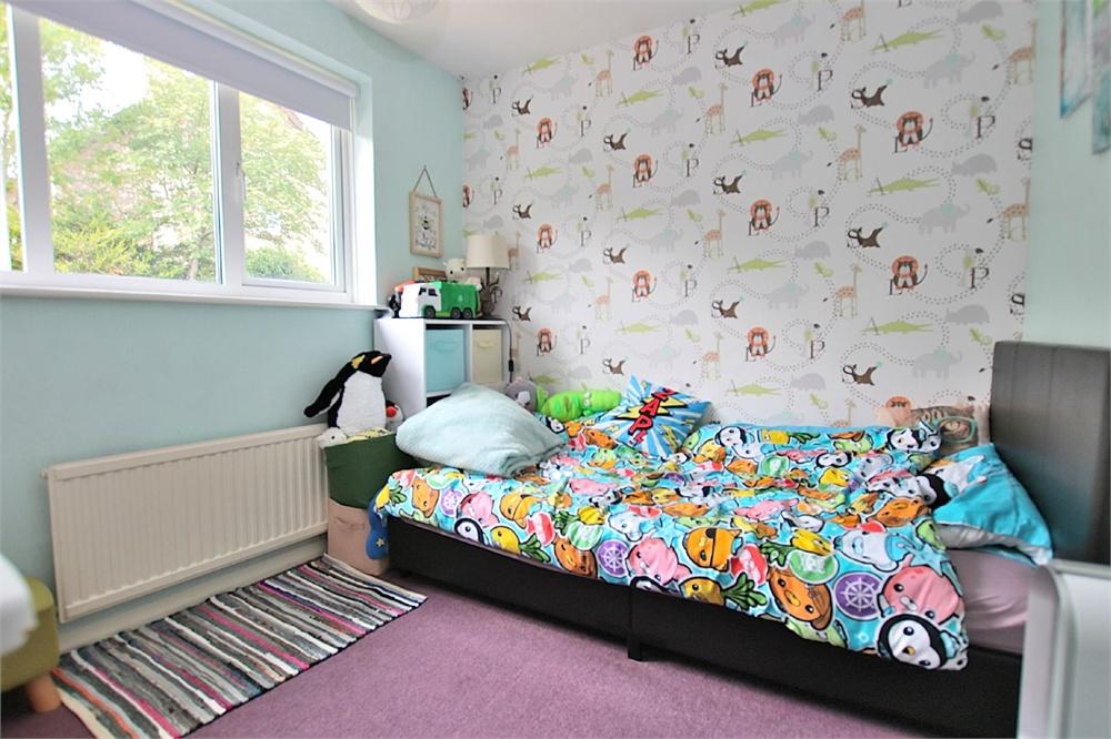 Healey Close, Rectory Farm, Northampton Edward Knight Estate Agents