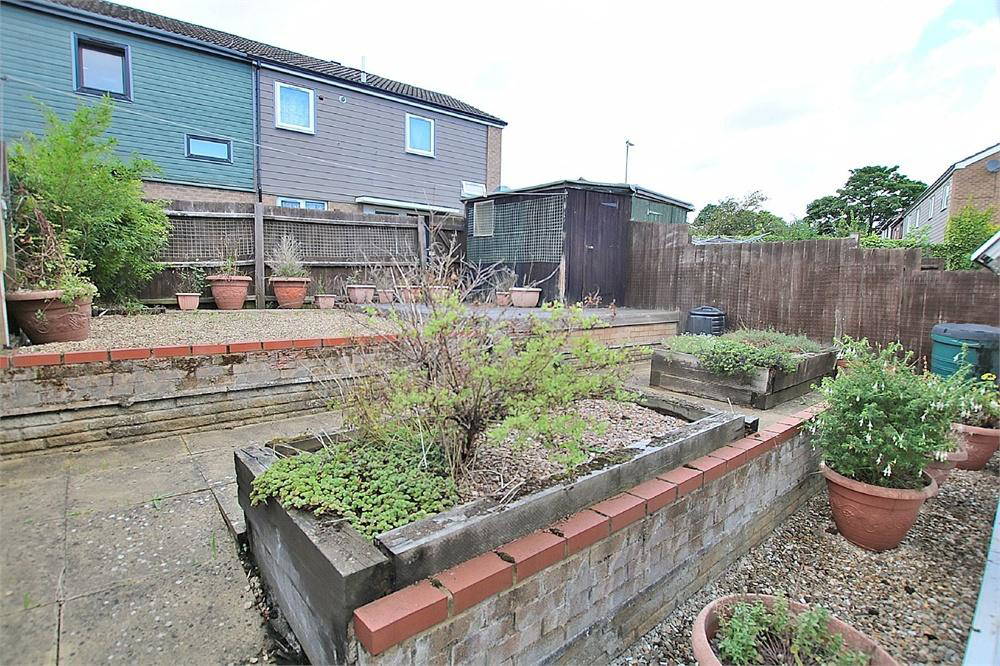 Holmecross Road, Thorplands, Northampton Edward Knight Estate Agents