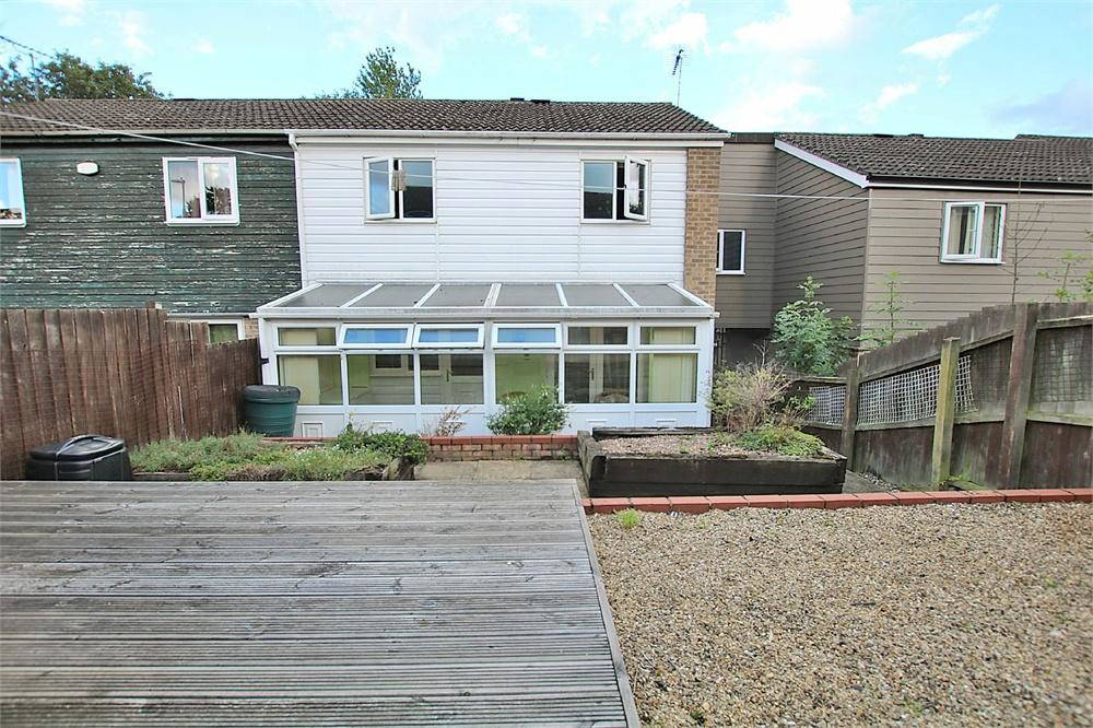 Holmecross Road, Thorplands, Northampton Edward Knight Estate Agents