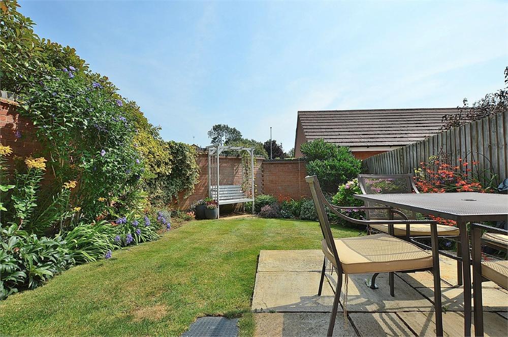 Elm Grove, Wootton, Northampton Edward Knight Estate Agents