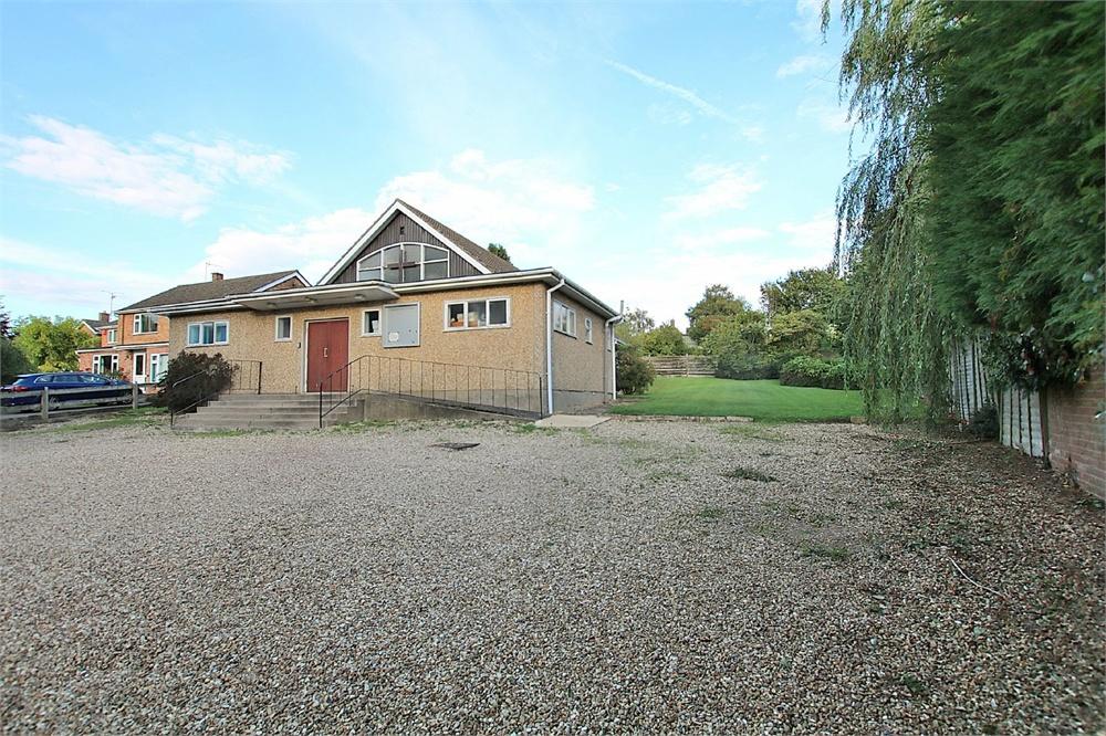 Churchill Road, Earls Barton, Northampton Edward Knight Estate Agents