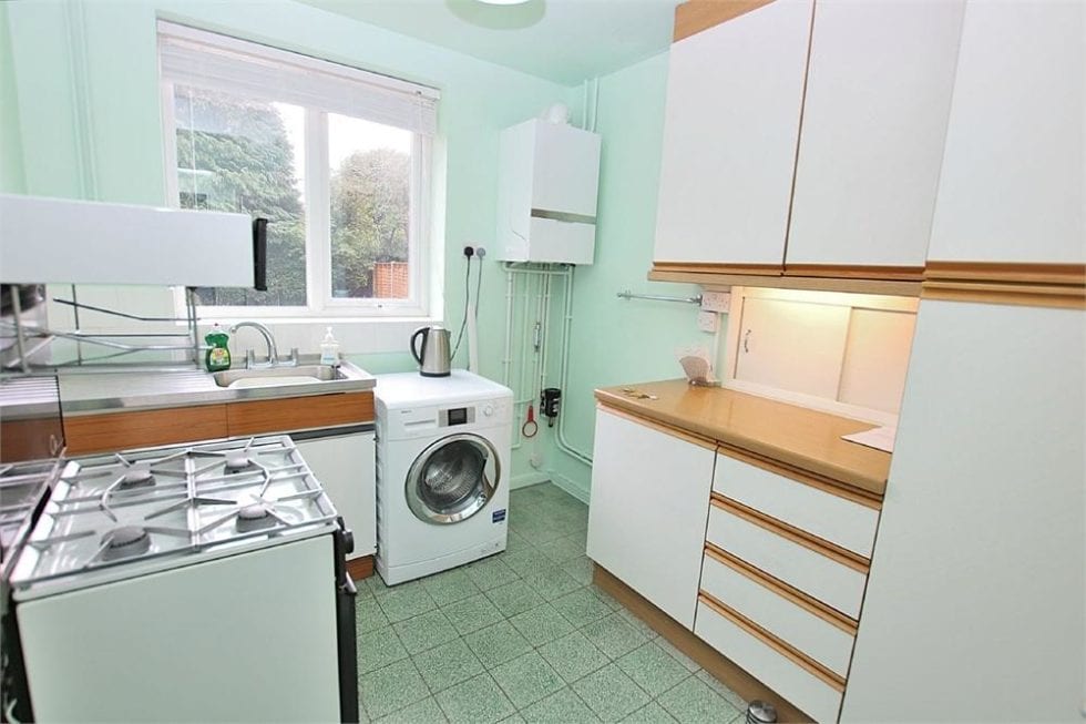 Oaklands Drive, Westone, Northampton Edward Knight Estate Agents