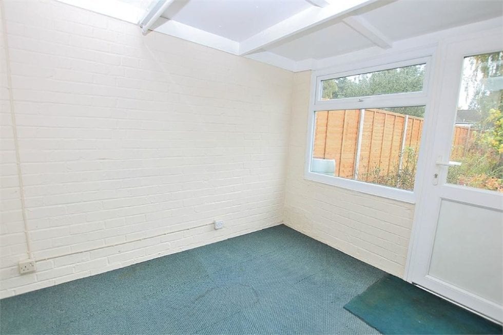 Oaklands Drive, Westone, Northampton Edward Knight Estate Agents