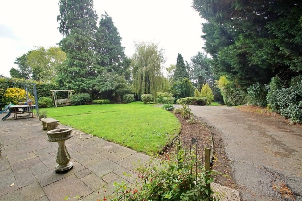 b Ellis Road, Rugby Edward Knight Estate Agents