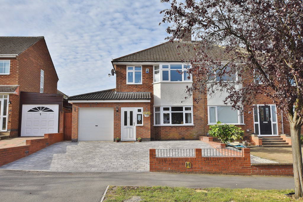 Loverock Crescent, Abbotts Farm Edward Knight Estate Agents