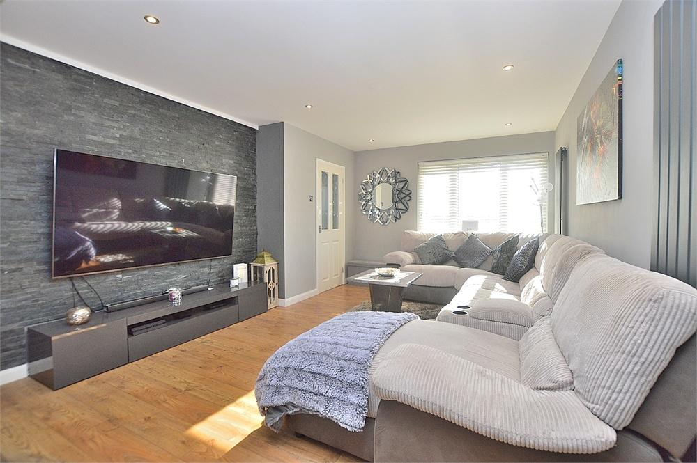 Orchard Close, Towcester, Northamptonshire Edward Knight Estate Agents