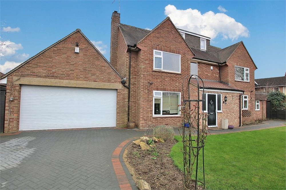 Stratford Drive, Wootton Village, Northampton Edward Knight Estate Agents