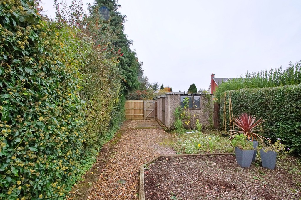 Shenstone Avenue, Rugby Edward Knight Estate Agents