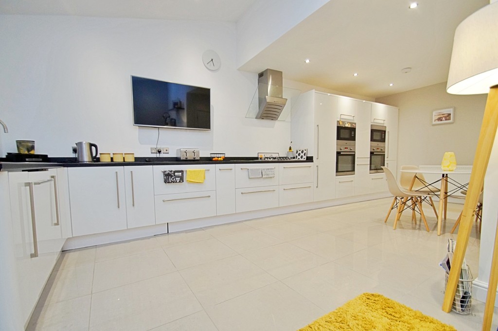 Shenstone Avenue, Rugby Edward Knight Estate Agents