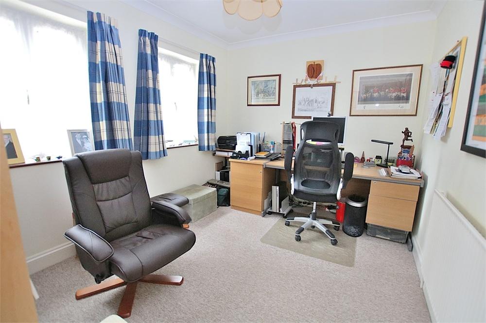 Dallington Park Road, Northampton Edward Knight Estate Agents