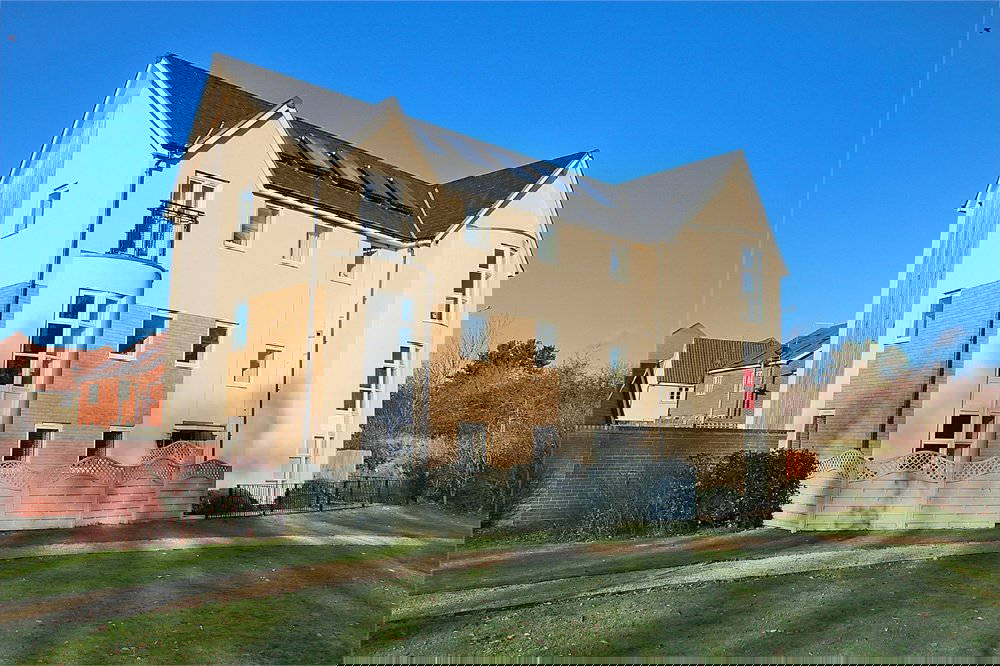 Narrowboat Lane, Northampton Edward Knight Estate Agents