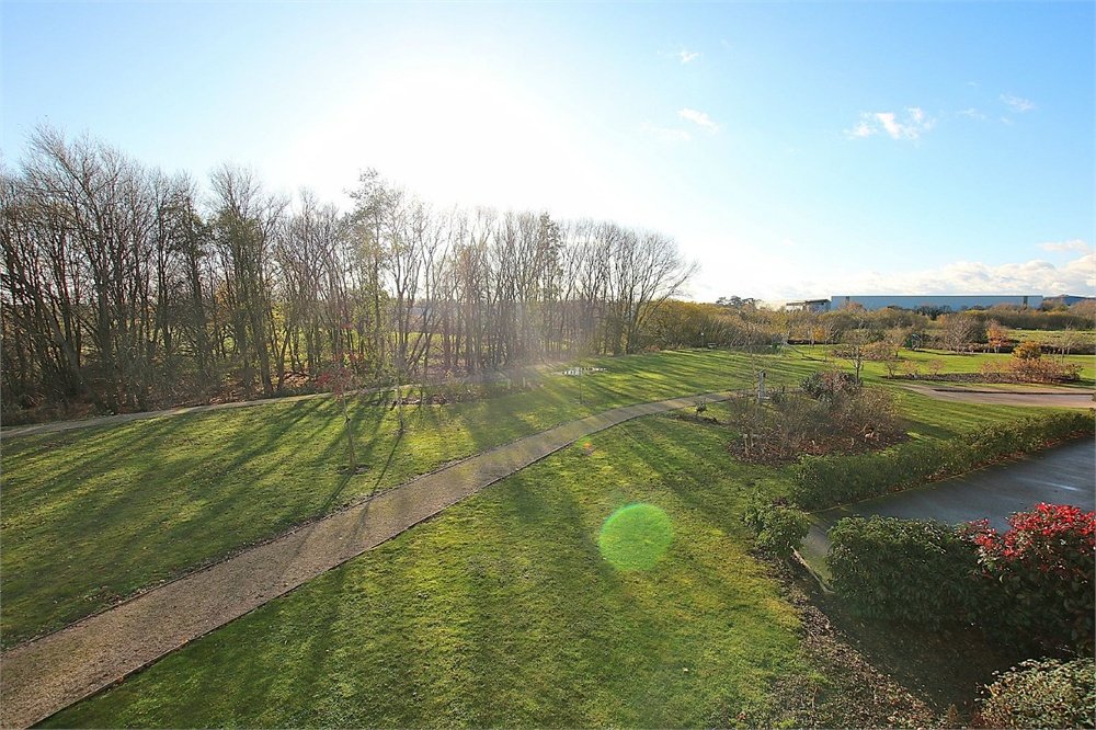 Narrowboat Lane, Northampton Edward Knight Estate Agents