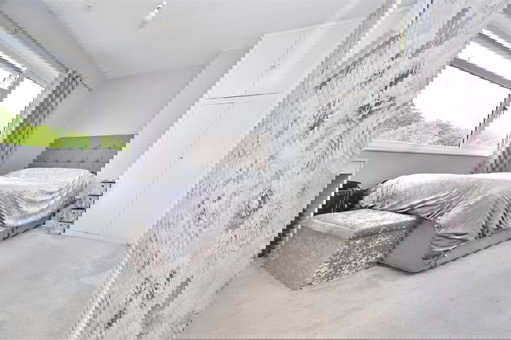 Chiltern Avenue, Northampton Edward Knight Estate Agents