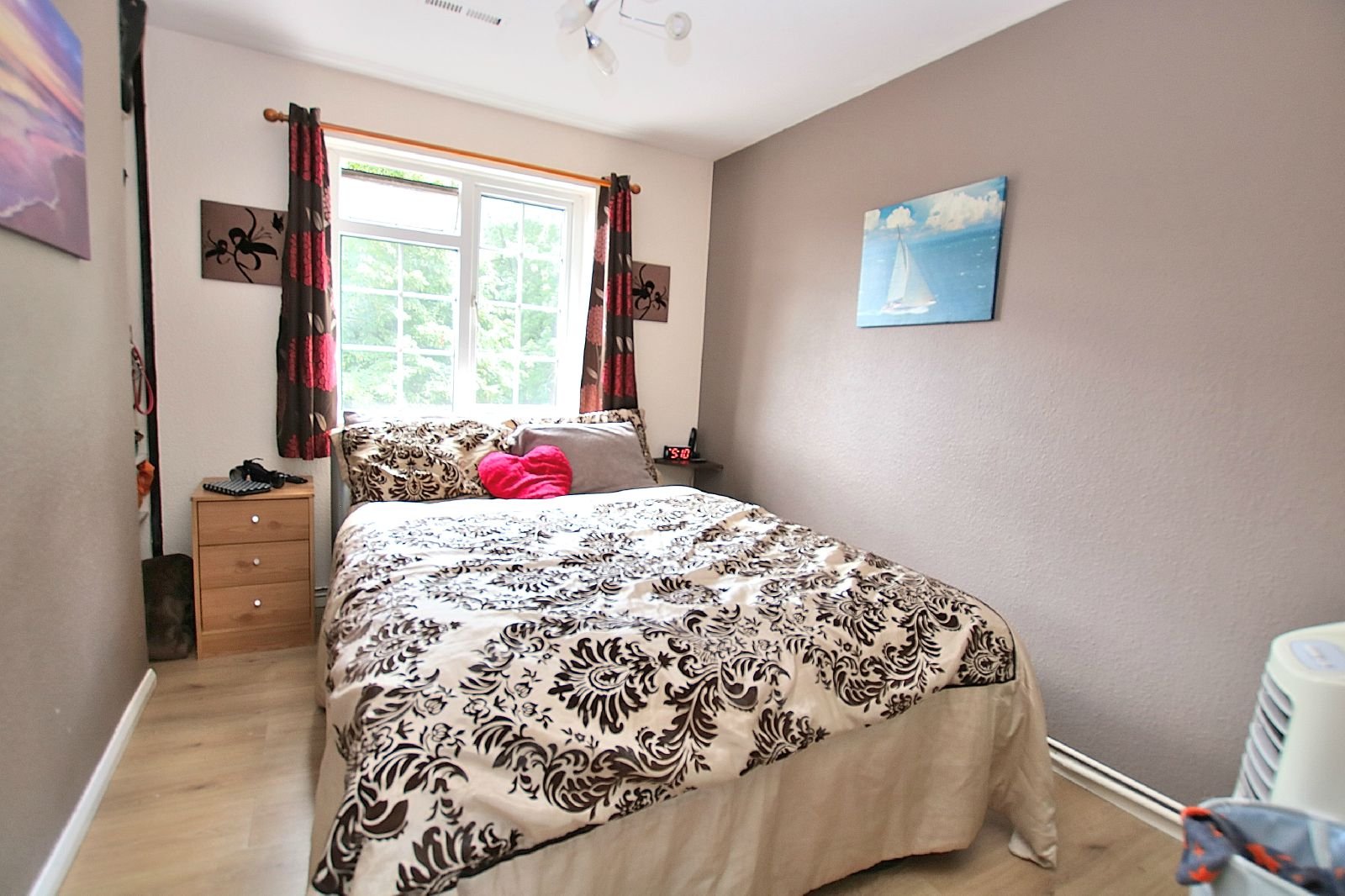 Ecton Park Road, Northampton Edward Knight Estate Agents