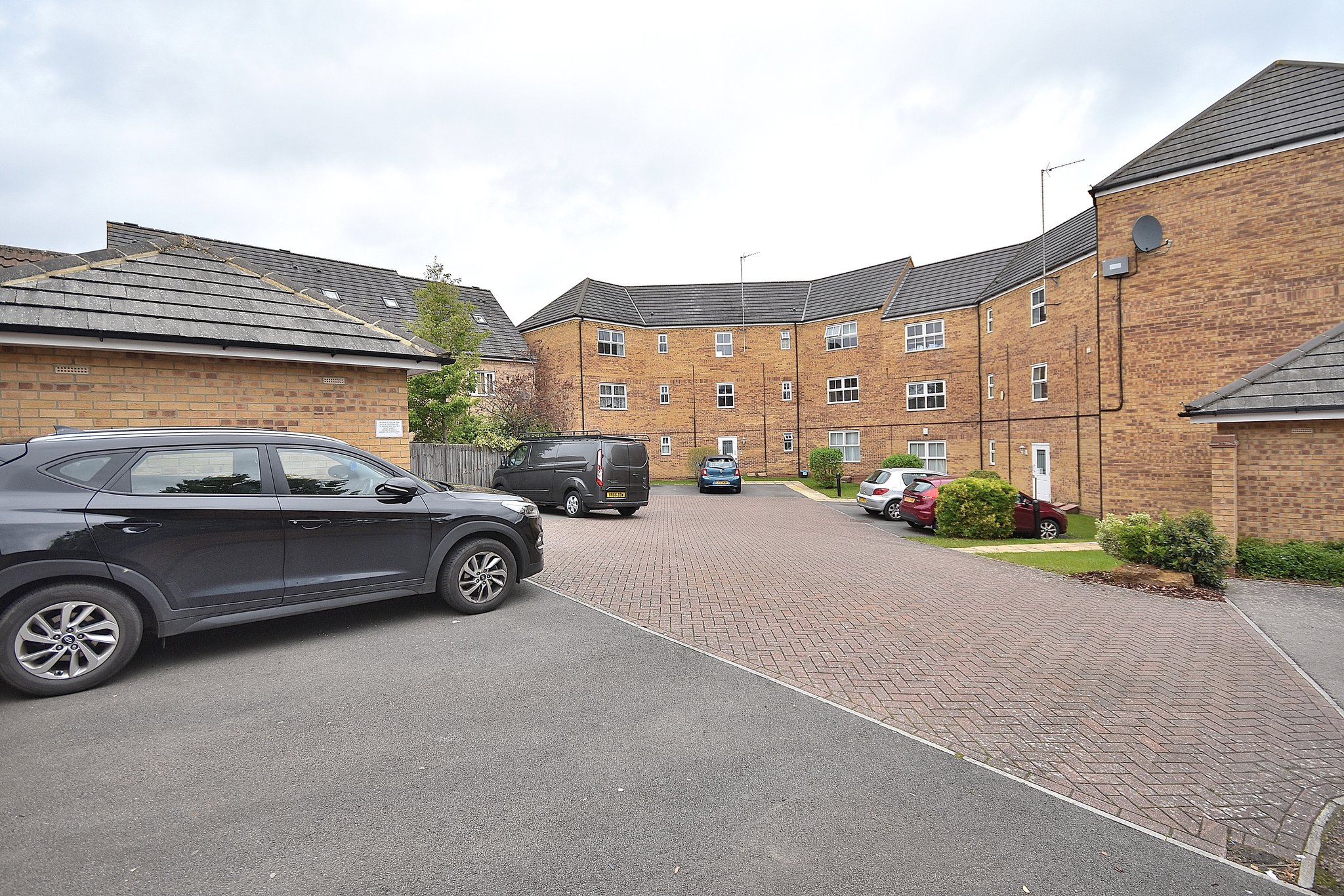 Howards Way, Northampton Edward Knight Estate Agents