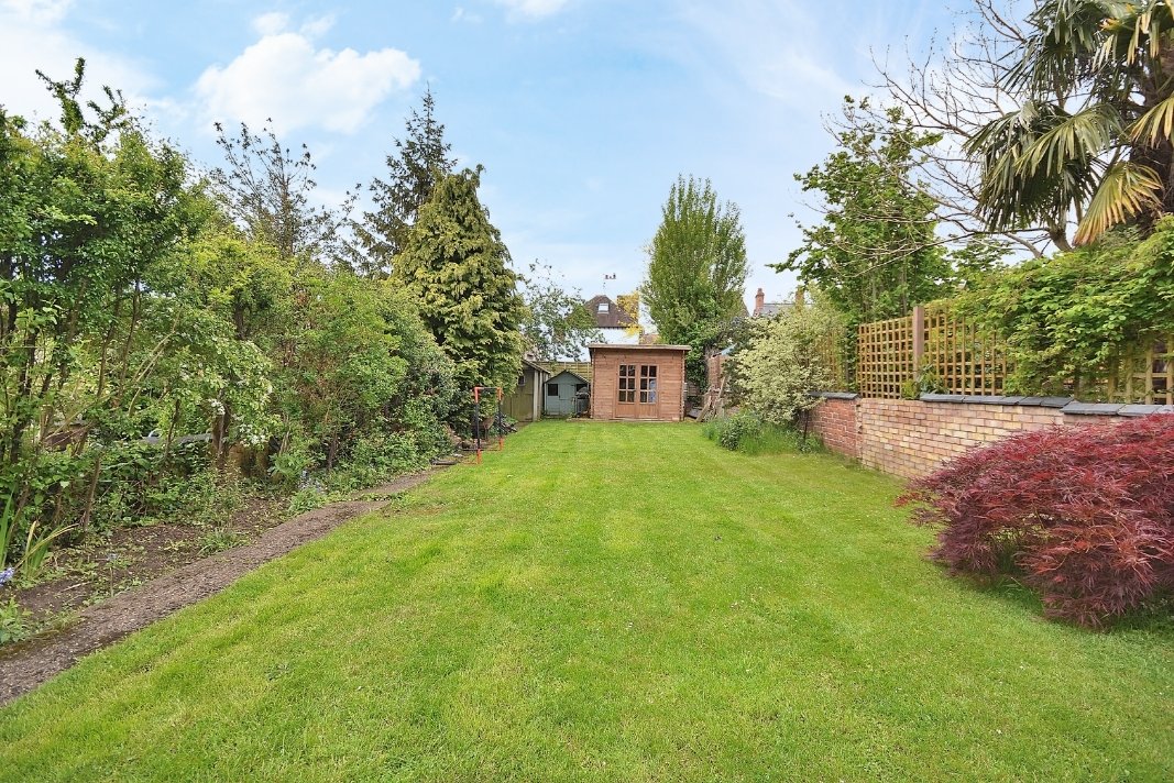 Beech Avenue, Northampton Edward Knight Estate Agents