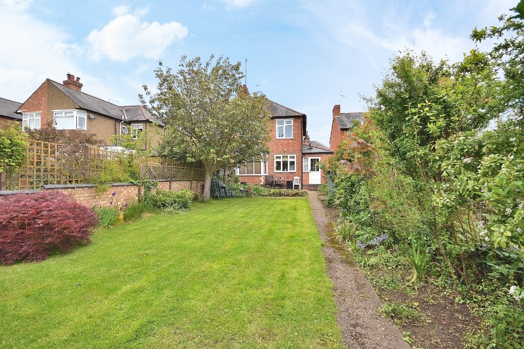 Beech Avenue, Northampton Edward Knight Estate Agents