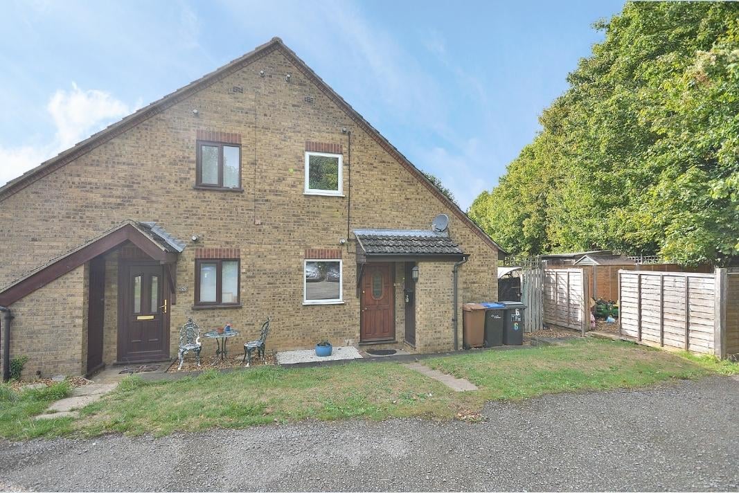 Farndon Close, Northampton Edward Knight Estate Agents