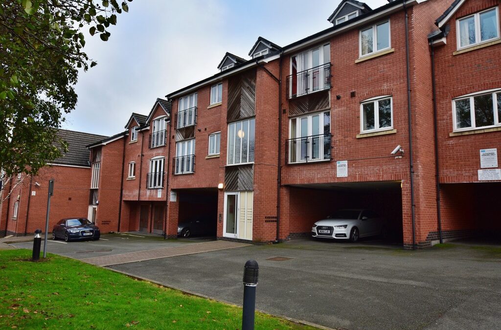 Charles Warren Close, Rugby