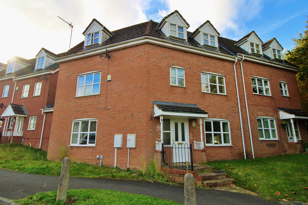 Farnborough Avenue, Daventry