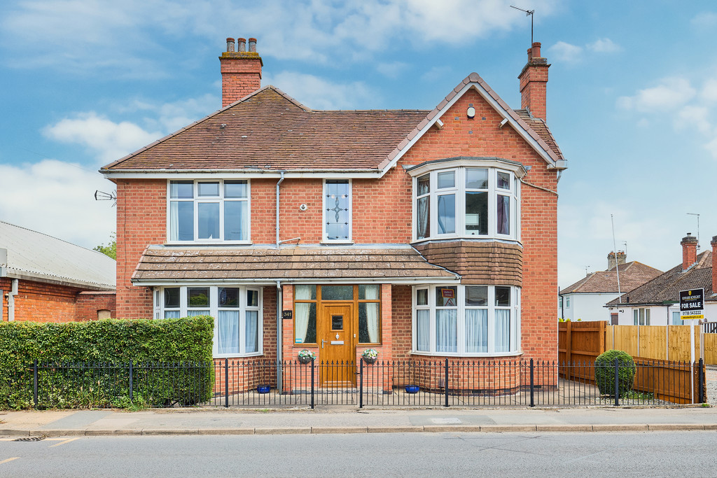 Hillmorton Road, Hillmorton