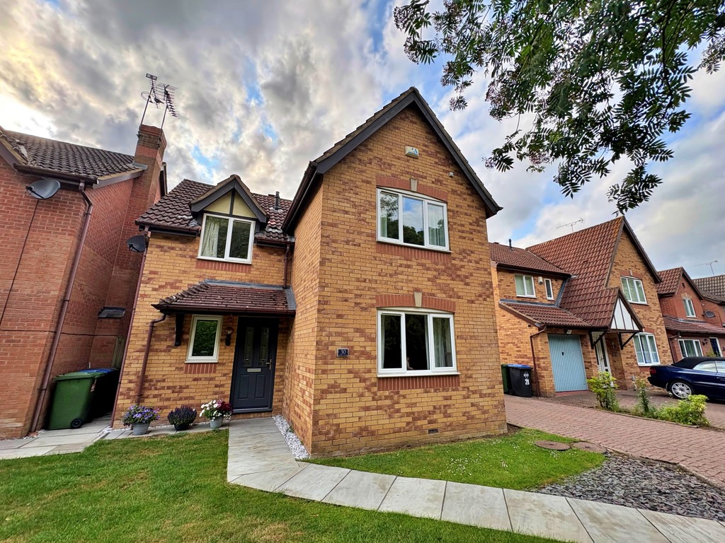 Ilmer Close, Strawberry Fields