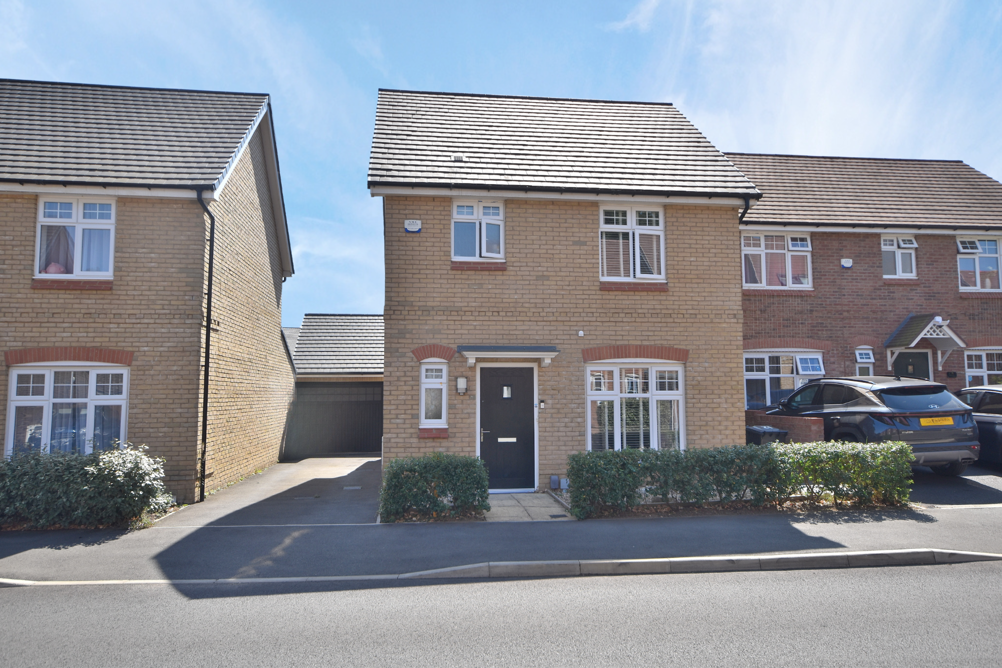 Vicarage Farm Drive, Northampton