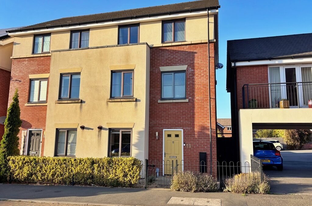 Aspen Road, Eden Park, Rugby