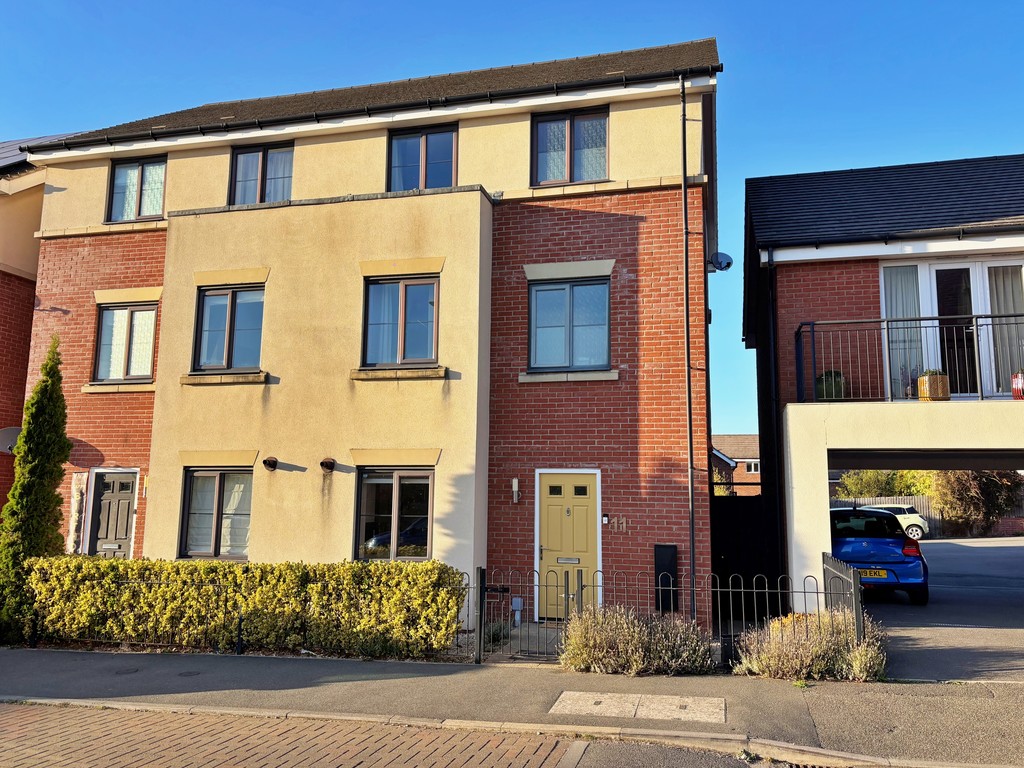 Aspen Road, Eden Park, Rugby