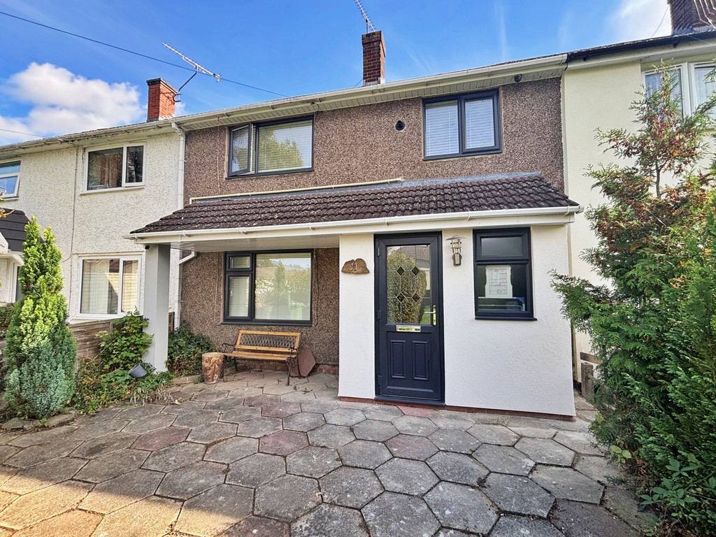 Round Avenue, Long Lawford