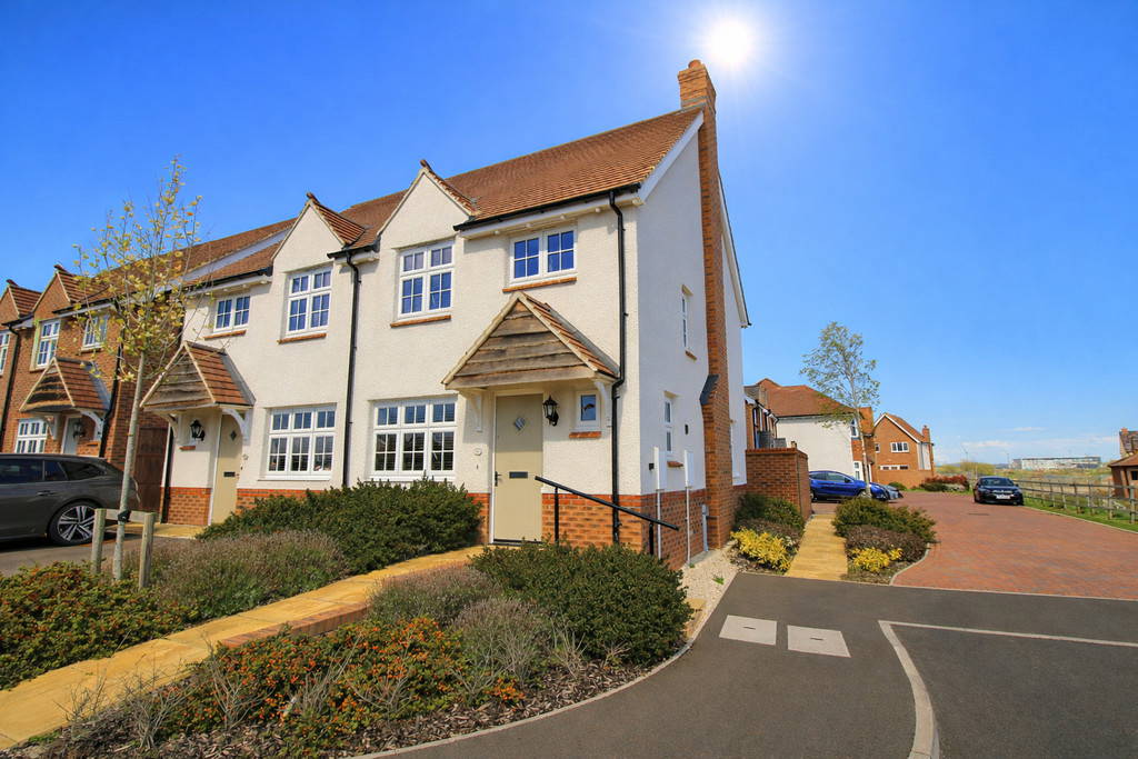 East View Close, Houlton
