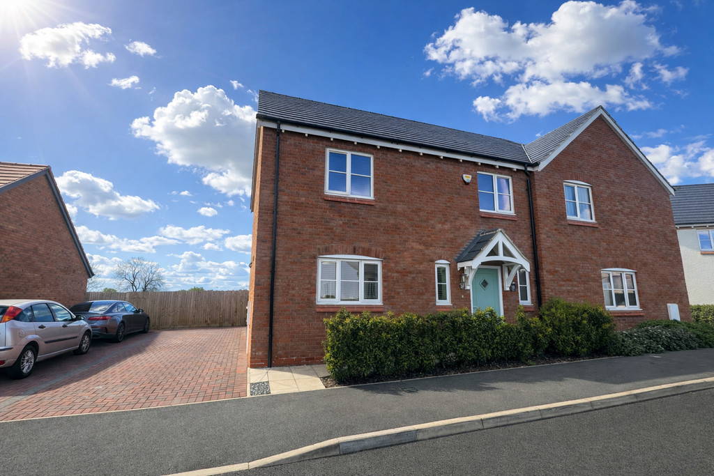 Foxglove Drive, Swinford