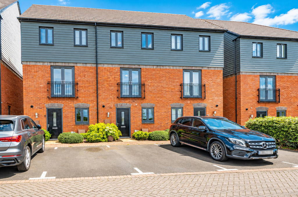 Moors Lane, Houlton